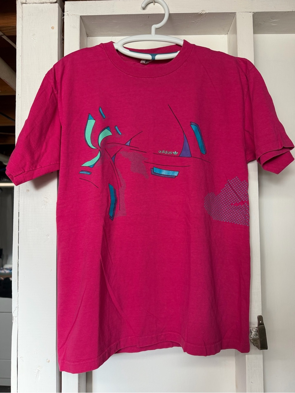 90s Adidas Vintage Hot Pink Abstract Design Graphic Shirt Medium Front and Back